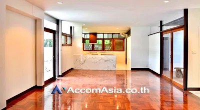 เช่าบ้านเดี่ยว เขตวัฒนา : 🔼🔽 AccomA 📩 Pet friendly 3 BR House in Khlong Tan Nuea (13000371)