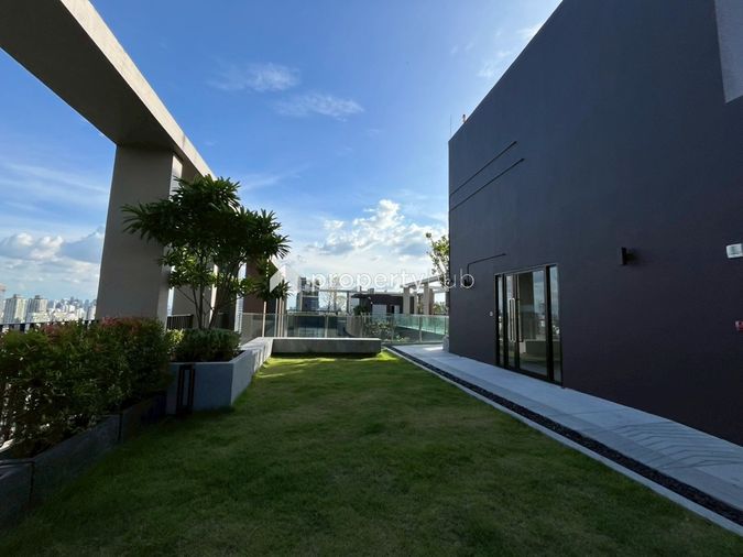 Nue District R9 Rama 9