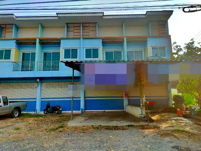 Shophouses for sale : FOR SALE  COMMERCIAL BUILDING PROPERTY  900000 BAHT.