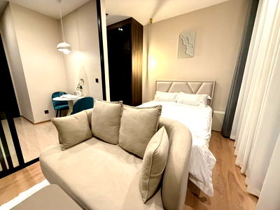 Condos for rent Bangkok : Noble Around Ari Brand New Unit with Washing and Dryer Machine Ready to Move !