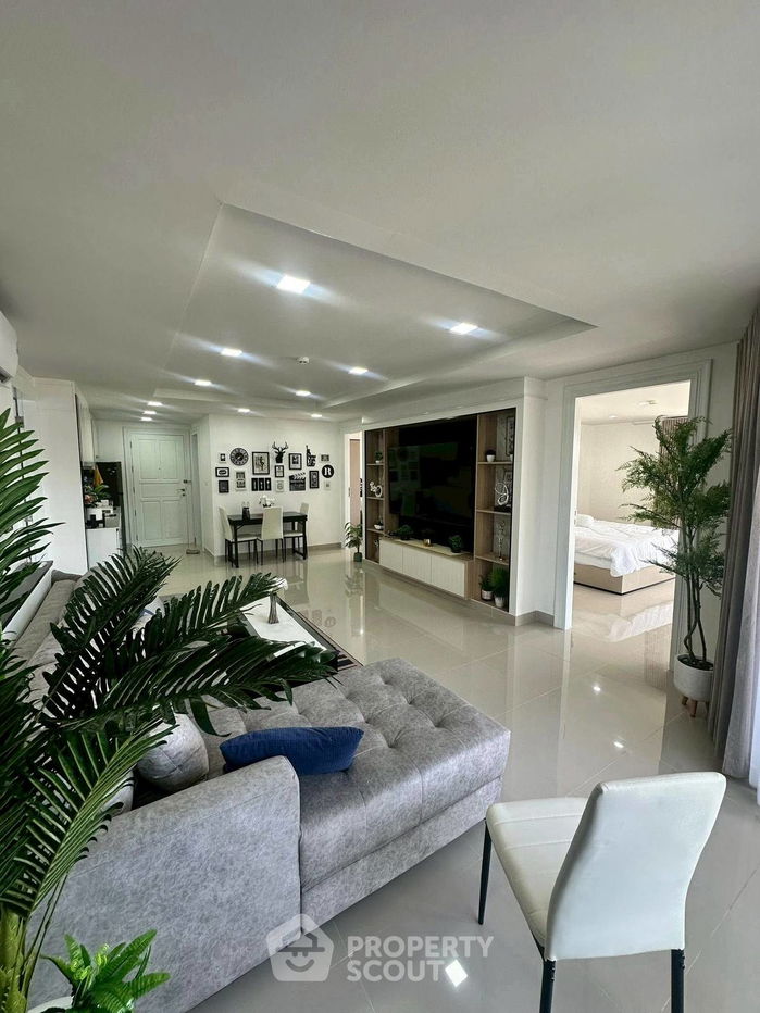 picture 3-BR Condo at Royal Hill Resort Condominium close to Pattaya South (ID 2419717) - 3/18