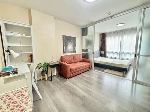 D -Condo Campus Resort, 1 room is available.