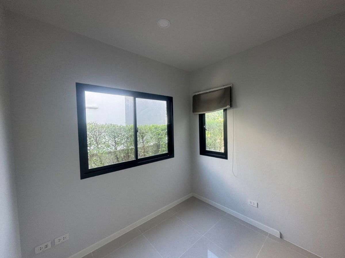 รูป ให้เช่า บ้านเดี่ยวดีไซน์โมเดิร์น “บริทาเนีย บางนา–สุวรรณภูมิ กม.26” โครงการคุณภาพจาก Britania (ในเครือ Origin Group) - รูปที่ 4/13