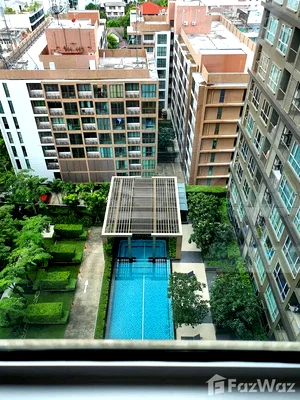 ขายคอนโด : ไฮฟ์ ตากสิน 1135572