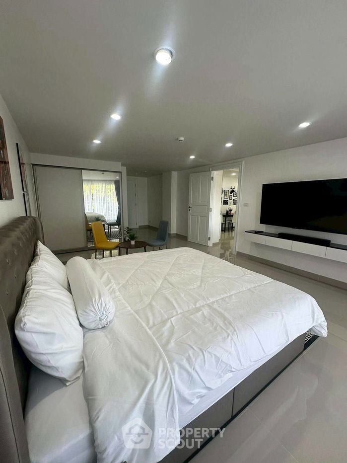 picture 3-BR Condo at Royal Hill Resort Condominium close to Pattaya South (ID 2419717) - 15/18