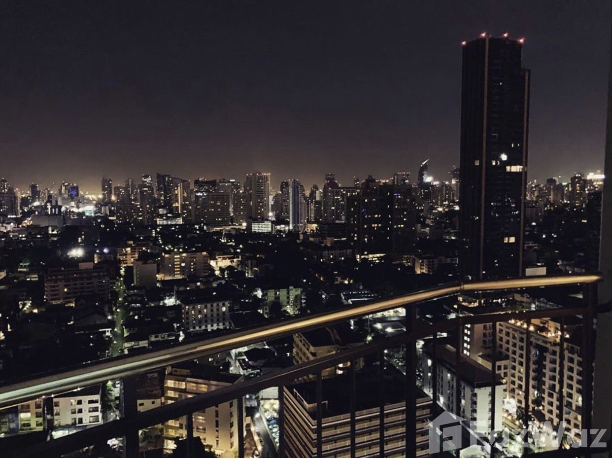 picture 2 Bedroom Condo for sale at Supalai Park Ekkamai-Thonglor 1890014 - 9/9