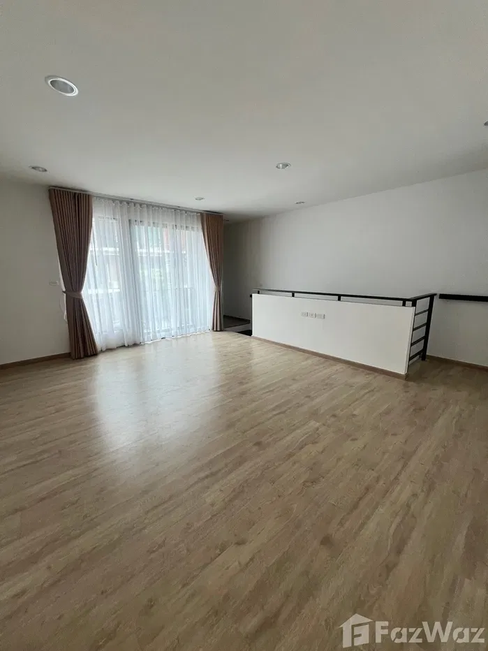 picture Townhome for Rent 3.5 Storey 5776081 - 11/15