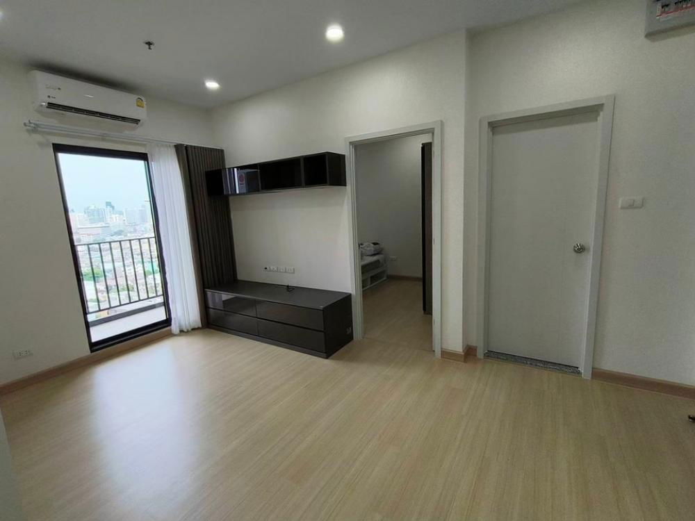 picture Code: KJ9630 for rent Supalai Loft Prajadhipok - Wongwian Yai 🔥🔥 Line ID: @kjcondo (with @) 🔥🔥 - 2/17
