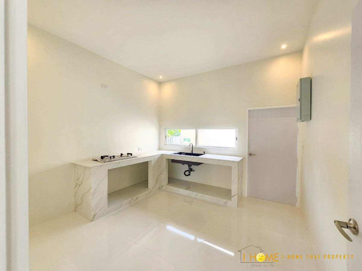 picture Two-story pool villa for sale 4 bedrooms 3 bathrooms and 3 parkings. - 10/31