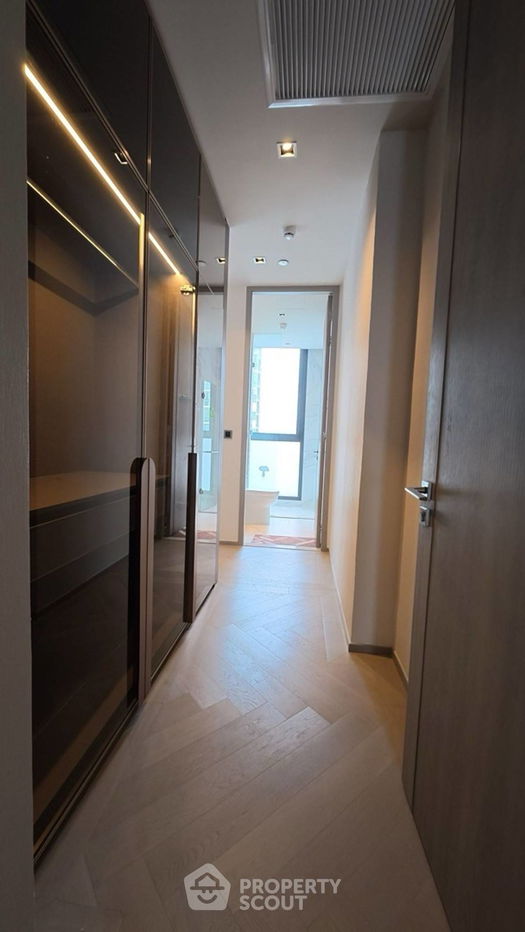 picture 4-BR Condo at The Reserve Sathorn near BTS Sala Daeng (ID 2419580) - 12/24