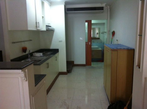 picture Townhome / Shophouse for Rent (Fully Furnished) ð CBD Sathorn Area â Narathiwat Ratchanakarin Rd., Sathupradit Rd., near BTS Chong Nonsi - 26/30
