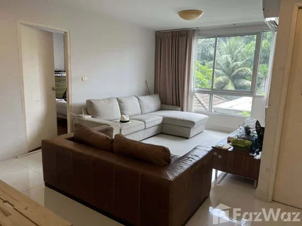 Low-Rise Condominium 5718804