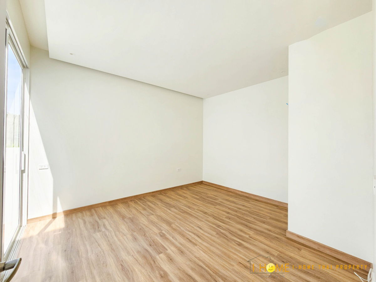 picture Two-story pool villa for sale 4 bedrooms 3 bathrooms and 3 parkings. - 13/31