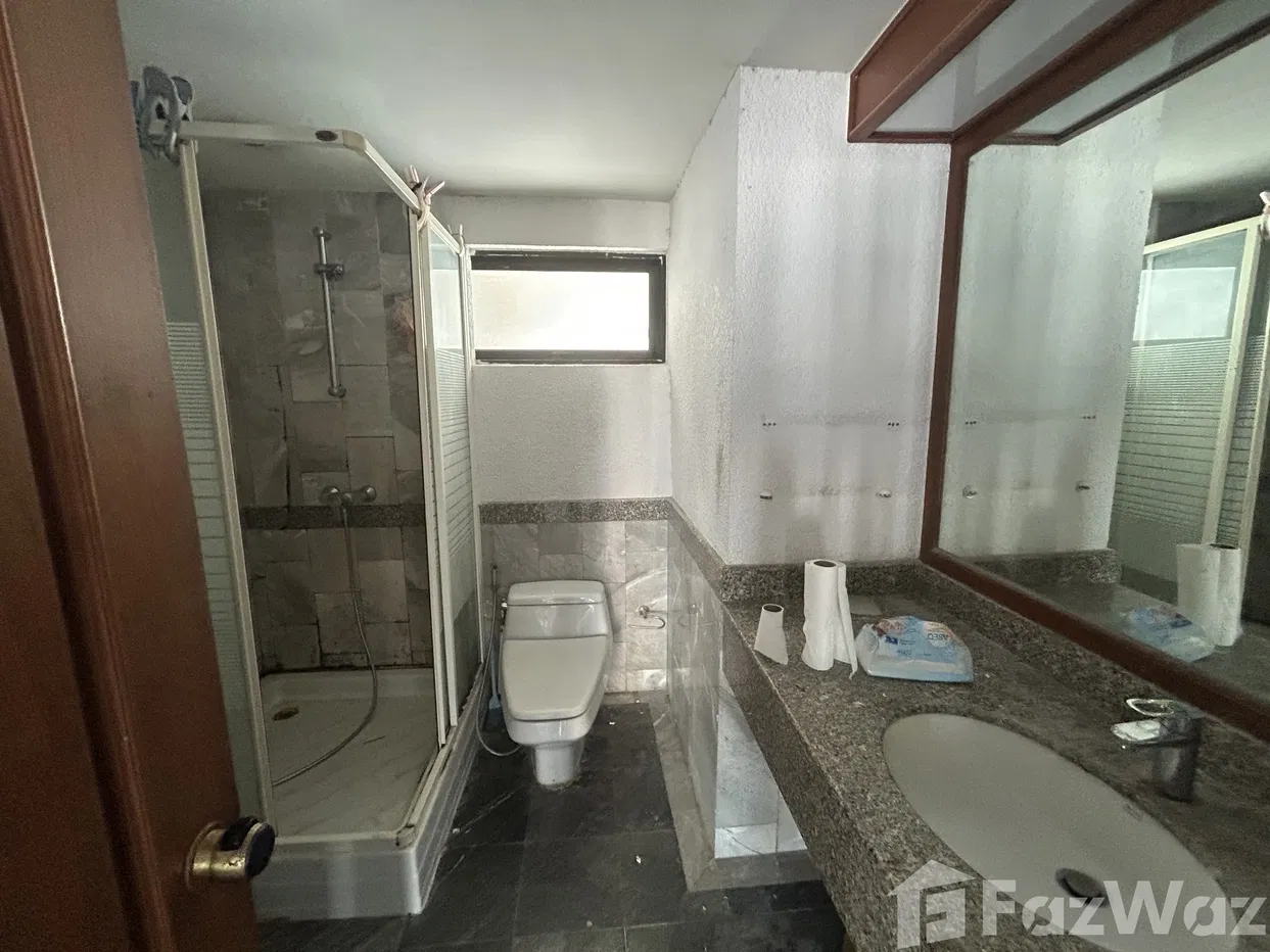 รูป ขาย คอนโด 2 ห้องนอน ในโครงการ ลาส โคลินาส 5598111 - รูปที่ 14/32