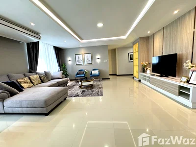 Condos for rent : 4Bedroom for rent in Phromphong area 5670945