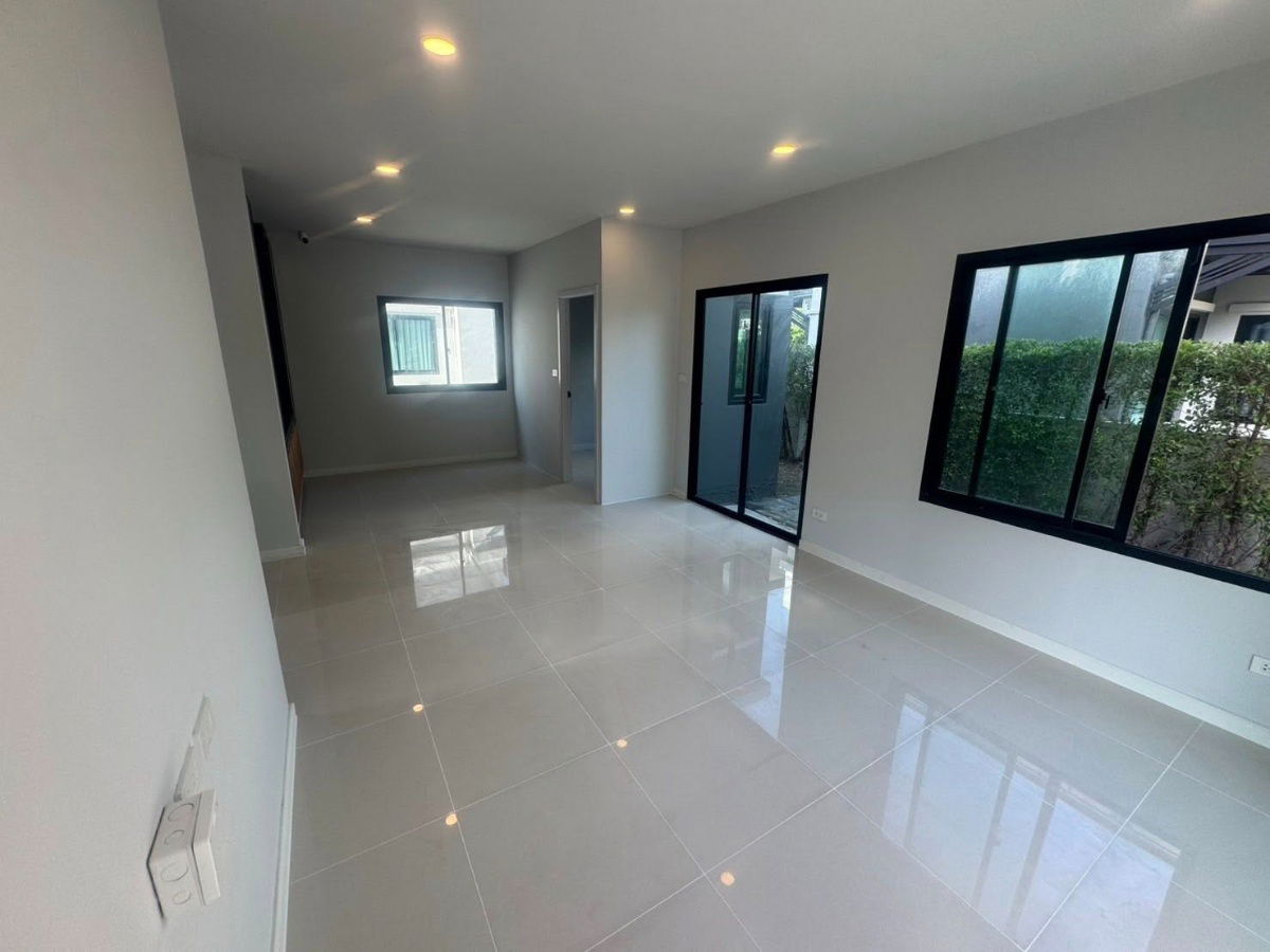 รูป ให้เช่า บ้านเดี่ยวดีไซน์โมเดิร์น “บริทาเนีย บางนา–สุวรรณภูมิ กม.26” โครงการคุณภาพจาก Britania (ในเครือ Origin Group) - รูปที่ 12/13