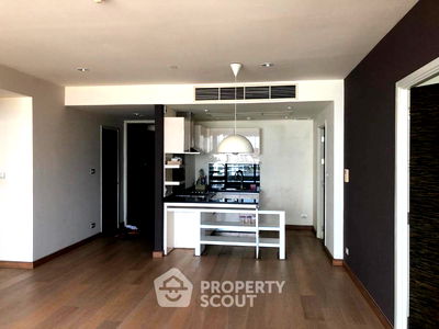 Condos for sale : 2-BR Condo at Watermark Chaophraya near BTS Krung Thon Buri (ID 1167806)