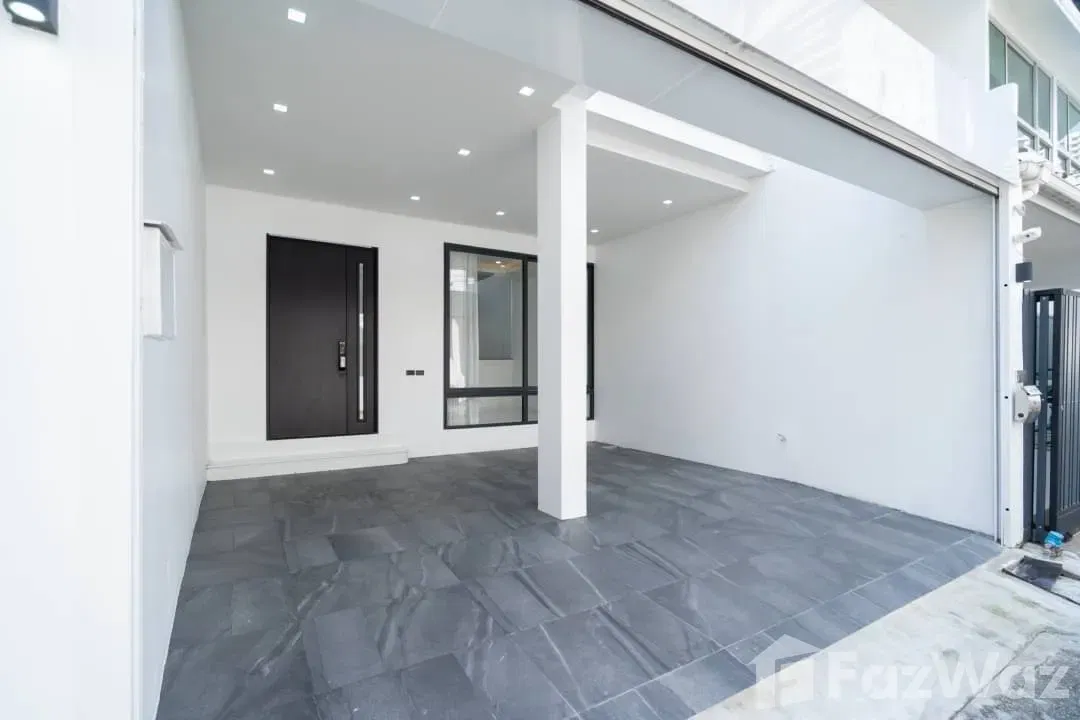 รูป ขาย ทาวน์เฮ้าส์ 4 ห้องนอน ใน คลองเตยเหนือ, กรุงเทพมหานคร 5792743 - รูปที่ 2/18