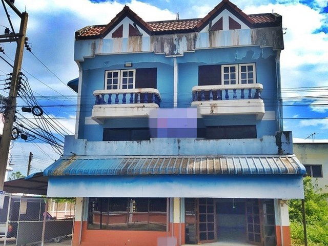 picture FOR SALE  COMMERCIAL BUILDING PROPERTY  1200000 BAHT. - 2/8
