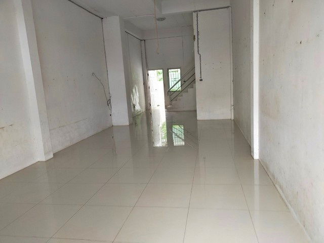 picture FOR SALE COMMERCIAL BUILDING PROPERTY 1200000 BAHT. - 4/8