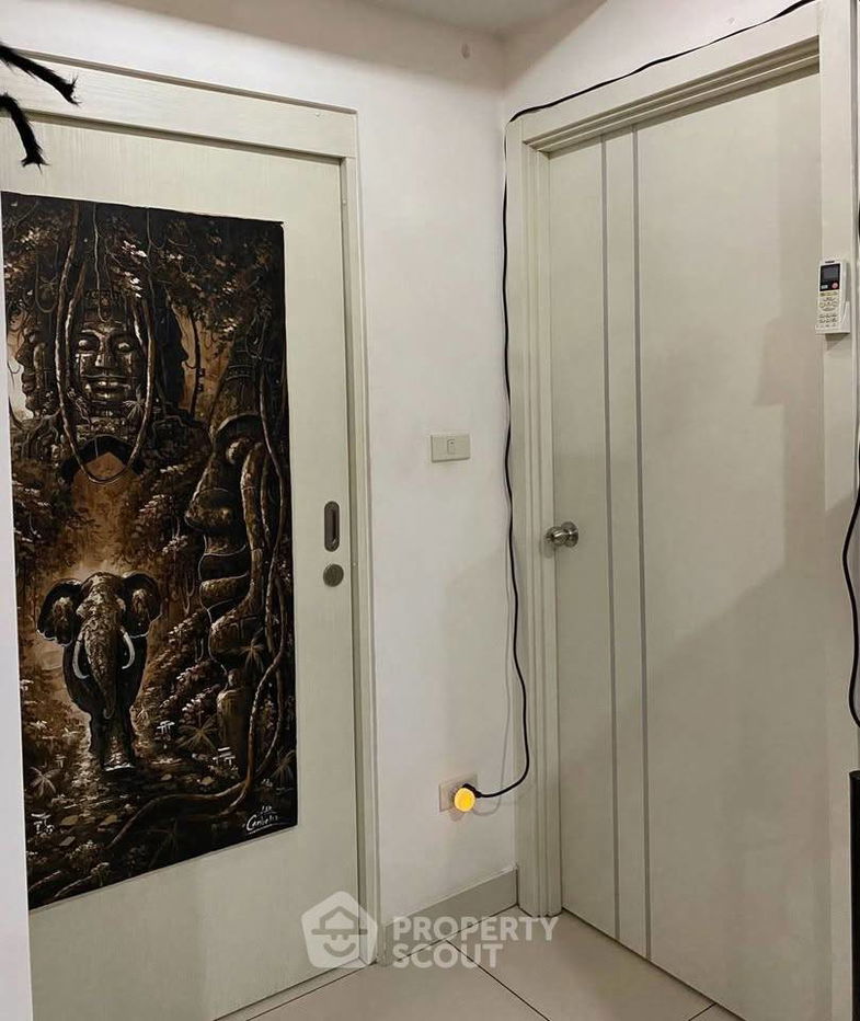 picture 2-BR Condo at Siam Oriental Plaza close to Phratamnak (ID 2419259) - 18/19