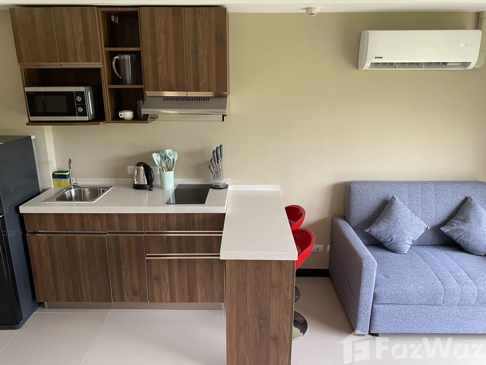 1 bedroom condo for sale at Nai Harn Beach Condo 5852671 - image 2
