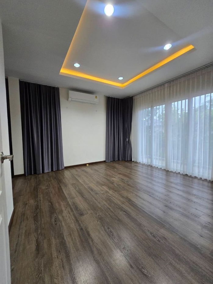 รูป ขายบ้านเดี่ยว 2 ชั้น ขนาด 4 ห้องนอน 5 ห้องน้ำ โครงการ ซื่อตรงโคซี่ The Oxy รังสิตคลอง 6 เฟส 5 จอดรถ 4 คัน เนื้อที่ 80 ตารางวา - รูปที่ 3/19