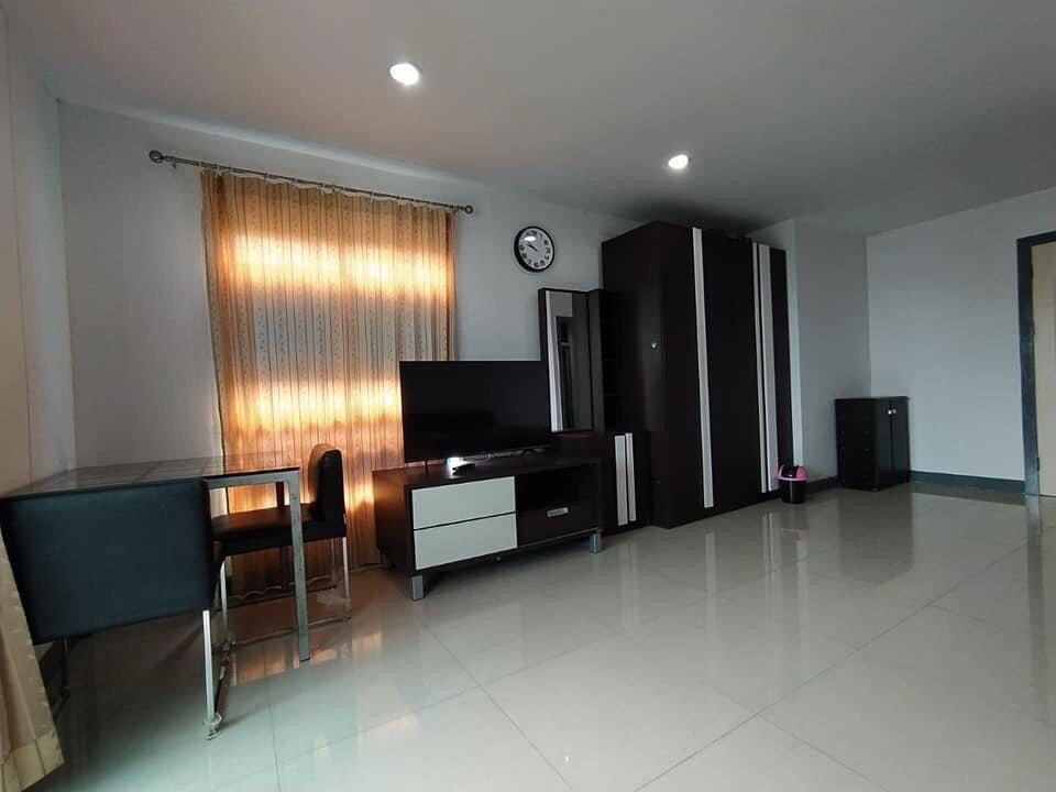 รูป ให้เช่า รีเจ้นท์ โฮม 10 แจ้งวัฒนะ Regent Home 10 Changwattana ห้องทำใหม่ เฟอร์นิเจอร์เครื่งใช้ไฟฟ้าครบ - รูปที่ 5/8