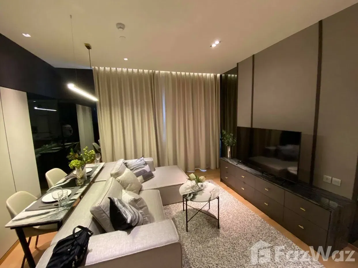 picture Choose Home or Rental? This Central Bangkok Condo Has It All! 1047214 - 2/18