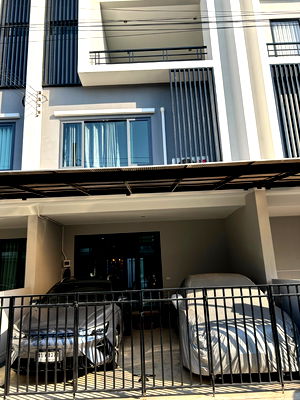 Townhouses for rent Bang Khun Non Road : 💜💜CHER Bangkhunnon💜for rent 099-6545197