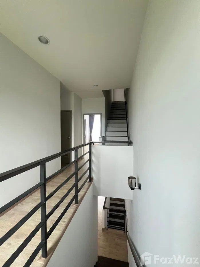 picture Townhome for Rent 3.5 Storey 5776081 - 2/15