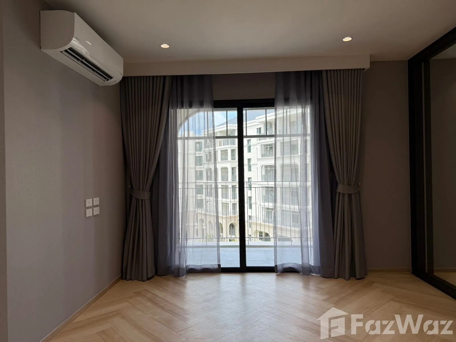 The best view condo 1bed+ 5778219 - image 3