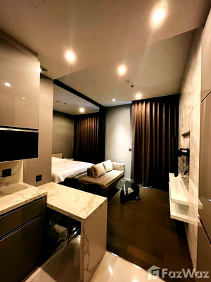 Condos for rent : 1 BR At The Esse Singa complex 5372371