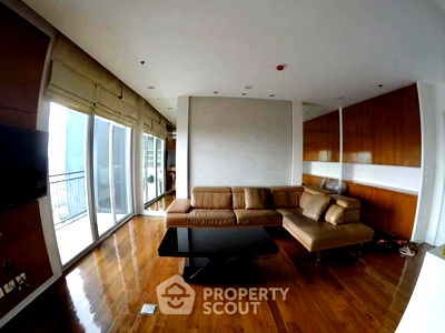 Condos for sale : 1-BR Condo at Hive Sathorn near BTS Krung Thon Buri (ID 1877572)