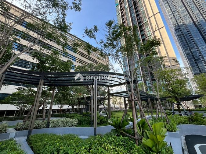 Nue District R9 Rama 9