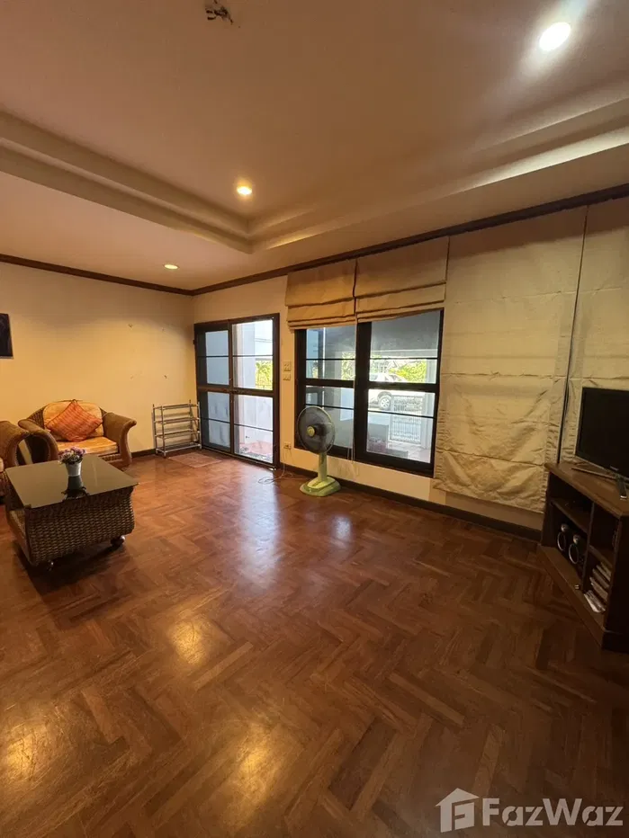 รูป ทาวน์เฮ้าส์ให้เช่า 4 ห้องนอน ในโครงการ บ้านไทย วิลล่า 5341421 - รูปที่ 24/67