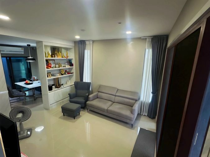ขายทาวน์โฮม 3 ห้องนอน 161 ตร.ม. 28 ตร.ว. พาทิโอ ลาดกระบัง - มอเตอร์เวย์