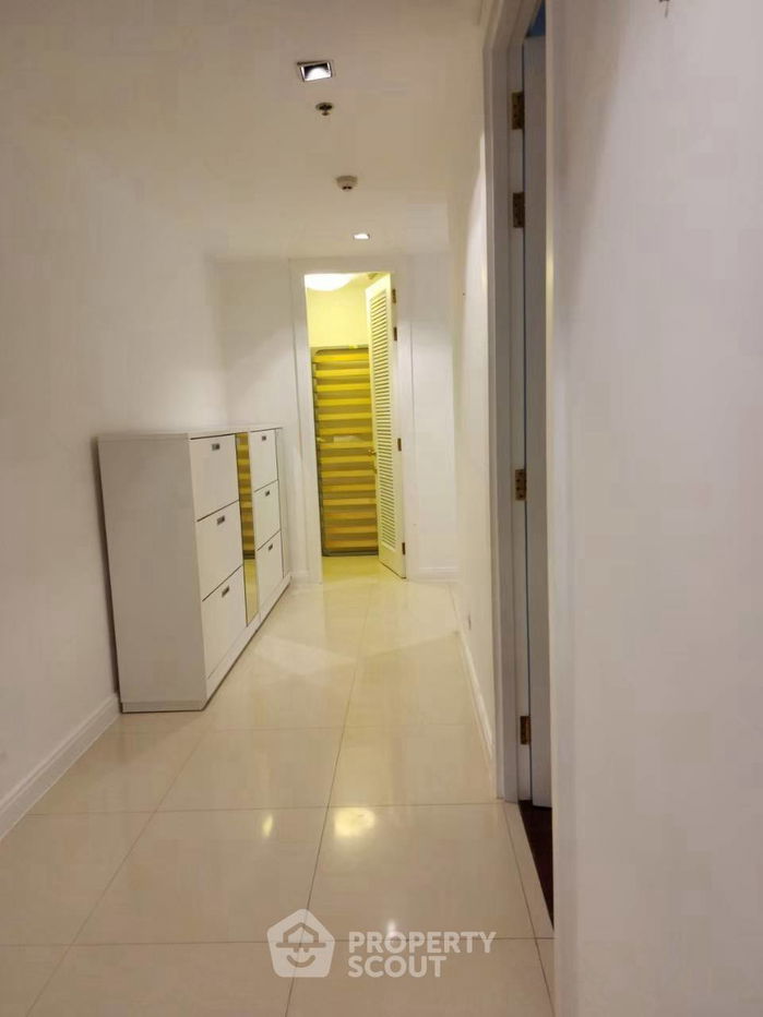 picture 3-BR Condo at Athenee Residence near BTS Phloen Chit (ID 2418085) - 3/11