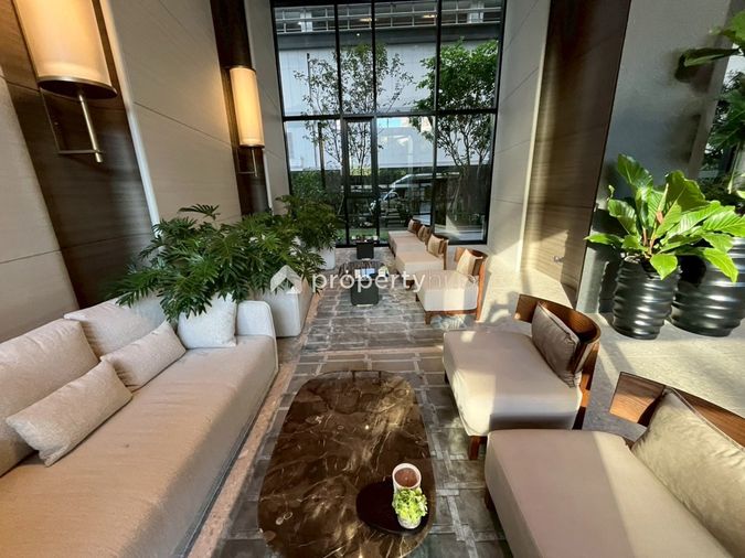 Nue District R9 Rama 9