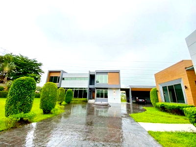 เช่าบ้านเดี่ยว ถนนรามคำแหง : ให้เช่า คฤหาสน์หรู รามคำแหง-ร่มเกล้า-มีนบุรี-เสรีไทย  6 นอน 6 น้ำ 202 ตารางวา