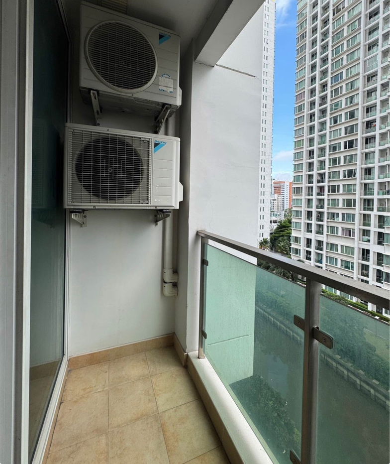 picture T.C. Green - 8/8