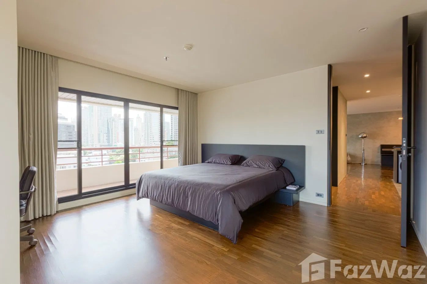 picture 2 Bedroom appt with Fantastic Terrace & Unblocked City View 1910050 - 11/18