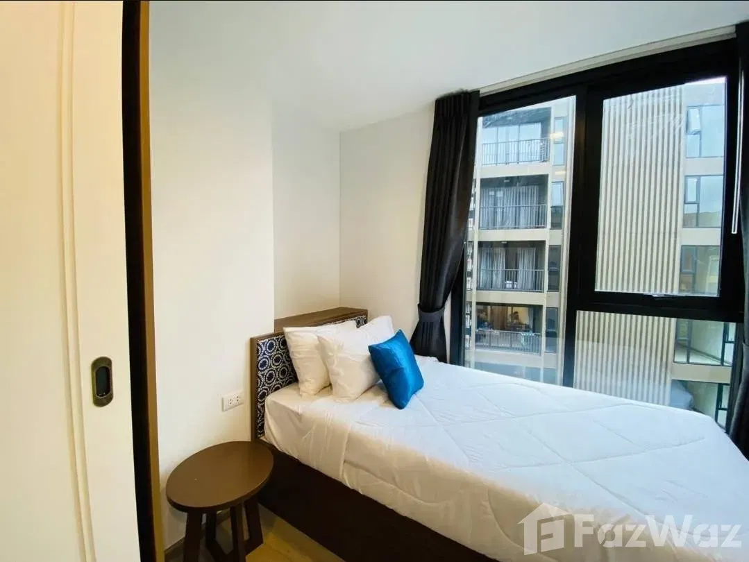 picture a low-rise condominium in Phuket towns heart. 5746005 - 10/15