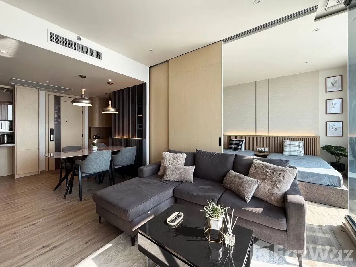 picture Luxury Seaview Condo for Sale at Arom Wongamat, Pattaya 5823182 - 1/21