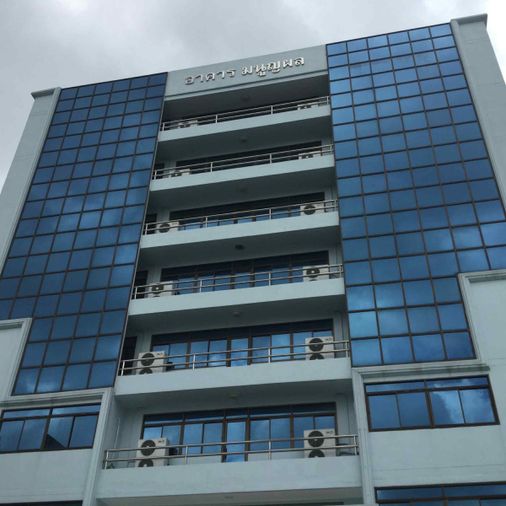 ให้เช่า👇ตึกออฟฟิศย่านสาธุประดิษฐ์ สูง 8 ชั้น จะเช่าทั้งตึก หรือจะแบ่งเช่าในแต่ละชั้น 