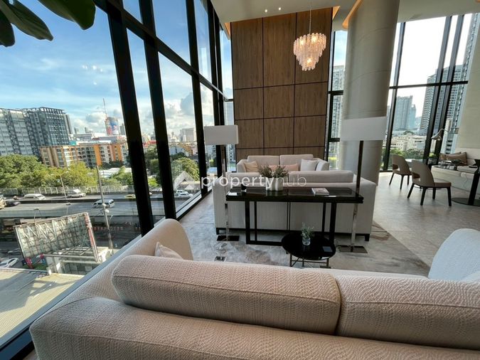 Nue District R9 Rama 9