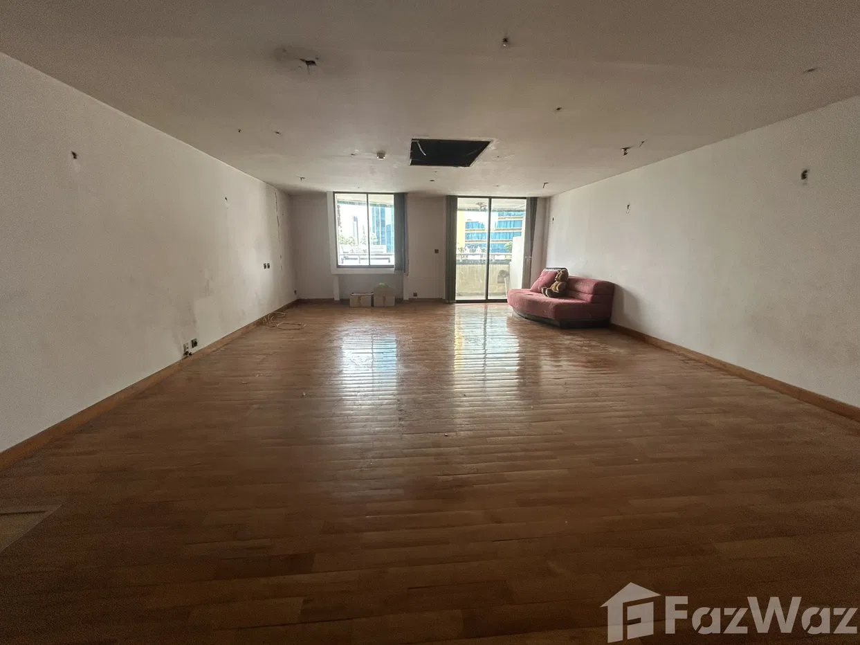 รูป ขาย คอนโด 2 ห้องนอน ในโครงการ ลาส โคลินาส 5598111 - รูปที่ 1/32