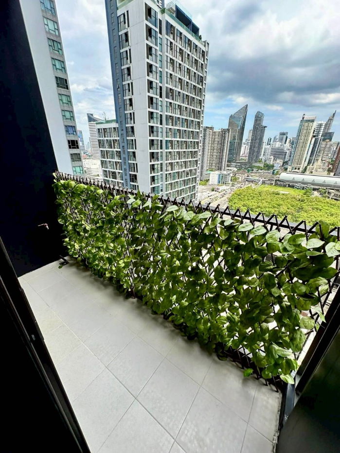 รูป LIFE Asoke-Rama 9 2B2B ชั้น 25 ขนาด 58 ตร.ม เช่า 33,000 บาท / เดือน เฟอร์ครบ - รูปที่ 10/13