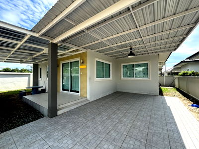 Houses for rent Mae Ram Phueng Beach : A Single House for Rent in Ban Phe, Rayong — Just 3 Minutes to the Beach!