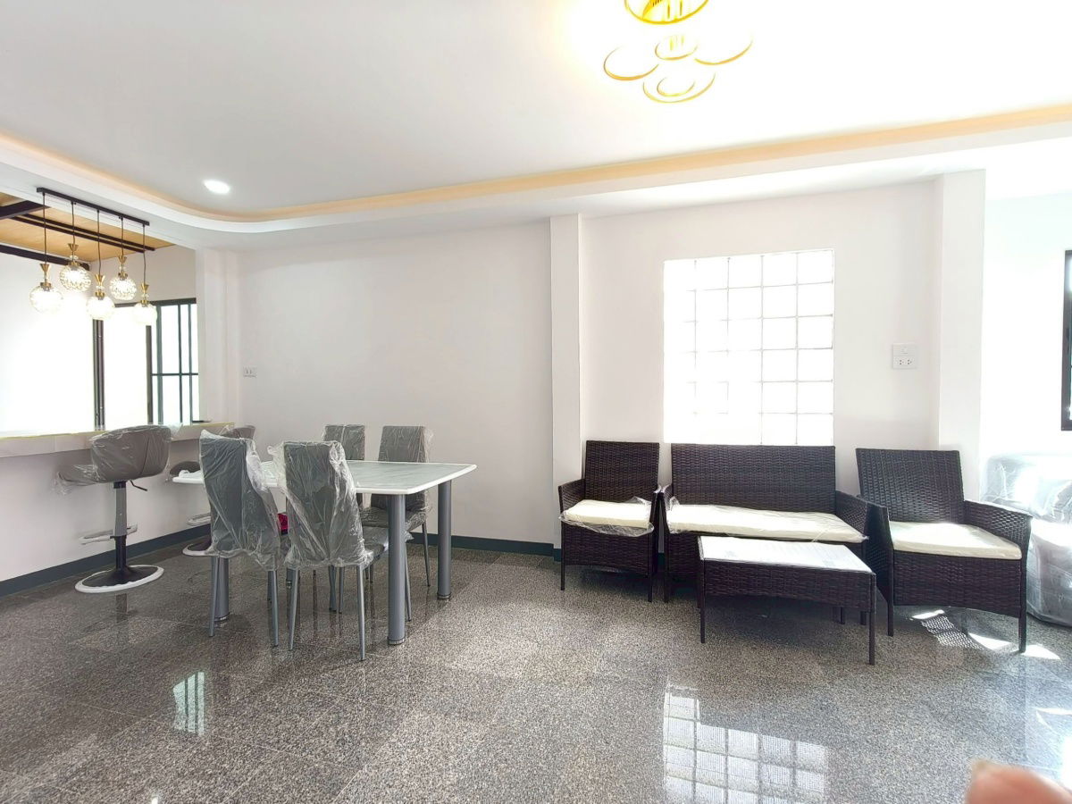 รูป บ้านเดี่ยว มีนบุรี นิมิตใหม่ คลองสามวา หมู่บ้านเคซีการ์เด้นโฮม หทัยราษฎร์ 34/3 บ้านมี 5 ห้องนอน โทรเลย 085-318-6868 - รูปที่ 19/37